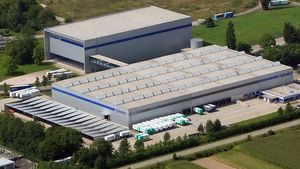 Eine Luftaufnahme des Gebäudes der DURAlog Duravit Logistik GmbH in Achern