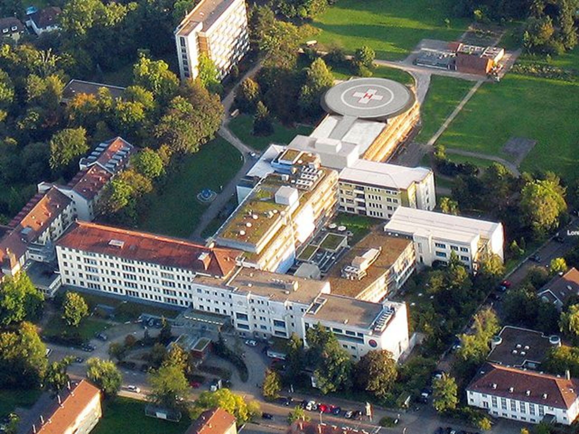 Das Diakonissenkrankenhaus Karlsruhe-Rüppurr aus der Luft fotografiert