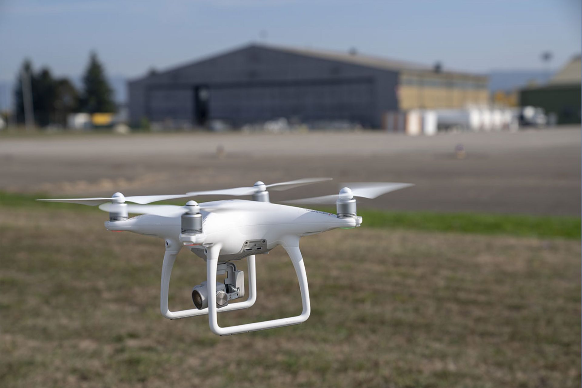 Drohne startet am Flugplatz in Lahr